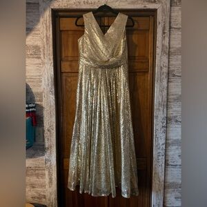 Girls Treasure size 14 Elegant Gold Sequin Evening Gown NWT